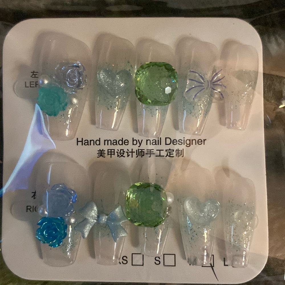 Dreamy Press On Nails